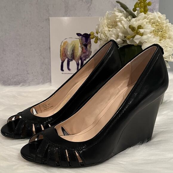 NEW Calvin Klein Wedge Flare Leather Peep Toe Pumps Black Size 6 NWOT - Picture 1 of 15